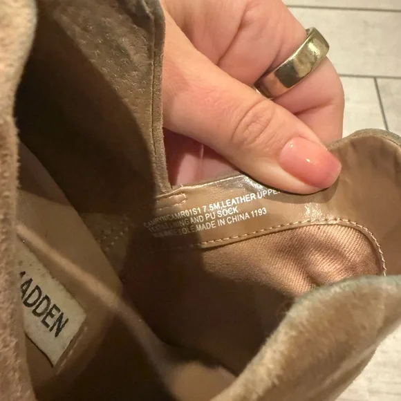 Steve Madden Brown Ankle Booties - Picture 9 of 9